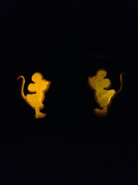 mickey and minnie mouse pumpkins